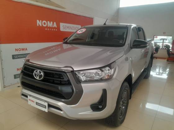 TOYOTA HILUX 2.8 D-4D TURBO DIESEL CD SR 4X4 AUTOMÁTICO